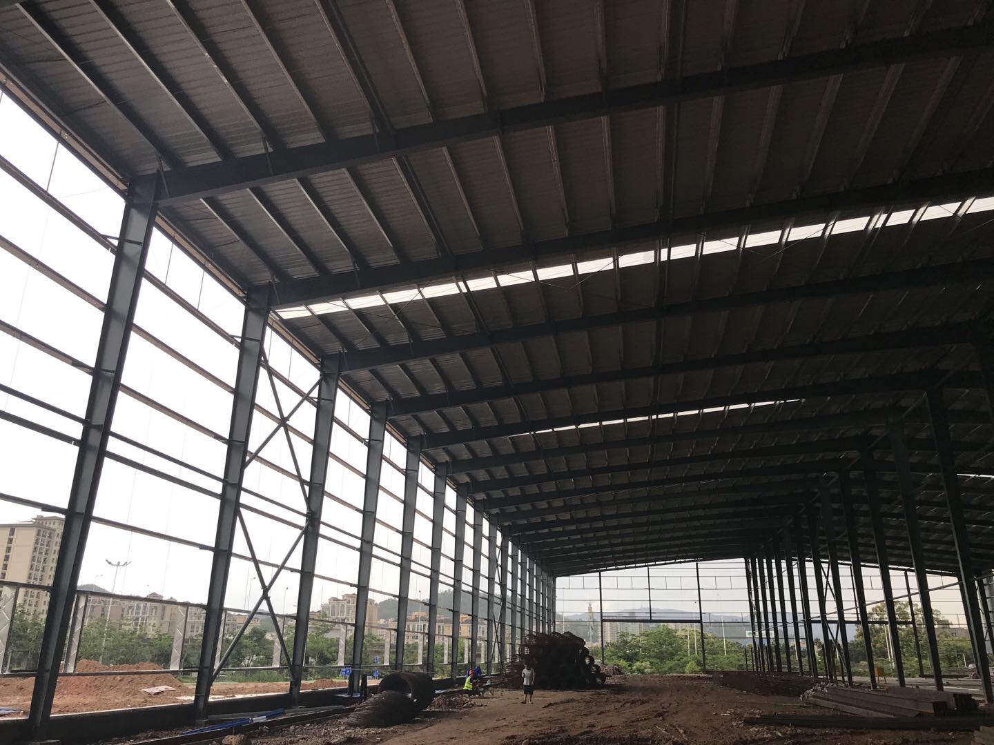 How to Build the Metal Ceiling For A Steel Construction Building ...